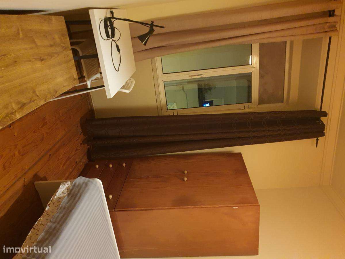 Quarto - localizado em Alameda Lisbon - Grande imagem: 4/10