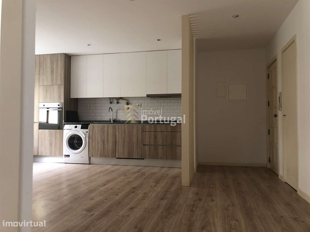 Arrenda Apartamento T2 remodelado, equipado e com garagem - Grande imagem: 5/19