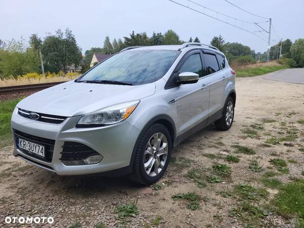 Ford Escape 2.0 EcoBoost AWD Titanium - 4