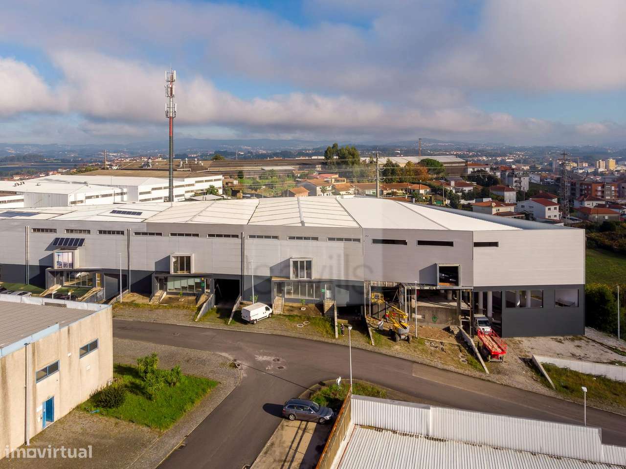 Armazéns Santo Tirso - ZI da Poupa 2 - Grande imagem: 4/28