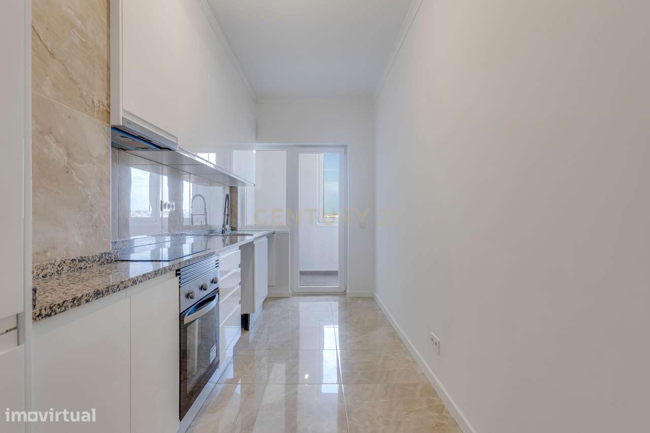 Apartamento T3 Renovado em Portimão, Faro-13