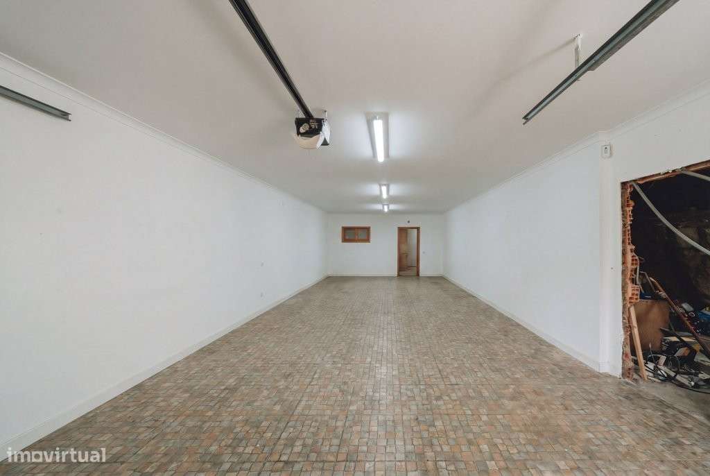 Moradia T7 isolada, com 5 suítes e vistas deslumbrantes-40