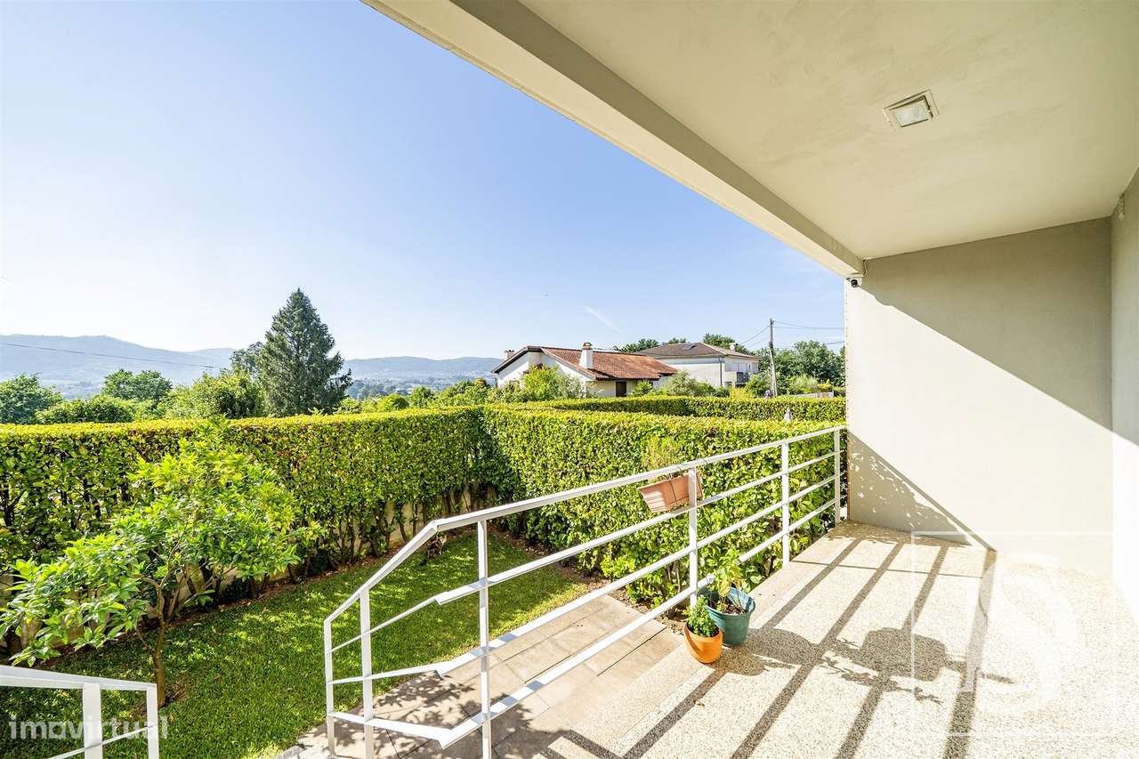 Moradia em Banda, T3, em Ponte-18