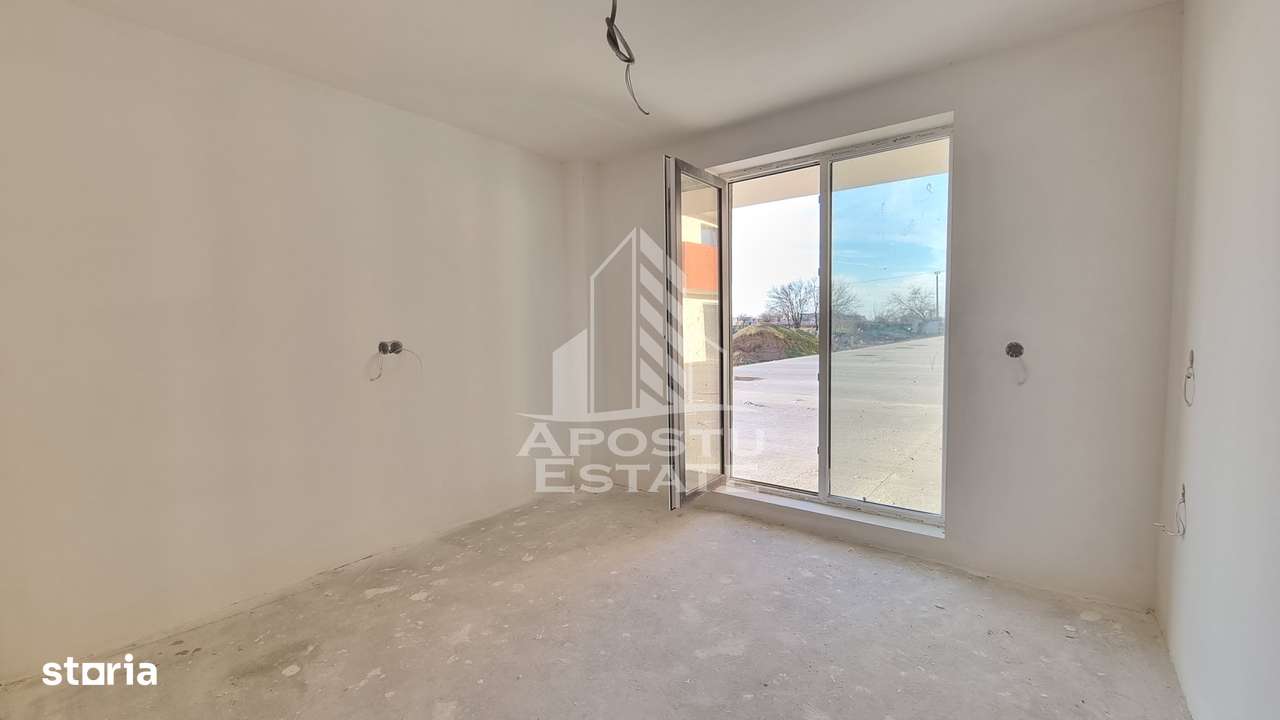 Apartament 3 camere, bloc nou, loc de parcare, zona Torontalului - Imagine principală: 3/6