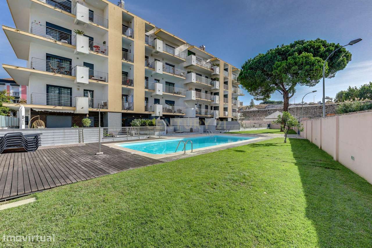 T1 com 70m2, terraço de 55m², piscina, garagem, Condomínio Privado, Be - Grande imagem: 3/34