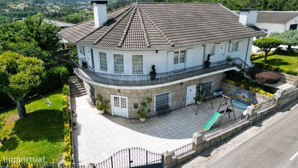 Moradia T3 em Sobretâmega-3