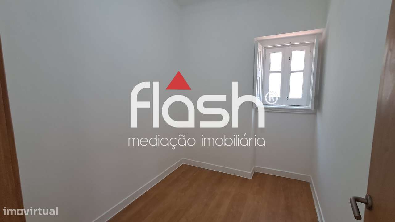 Apartamento T4 nas Mercês-17