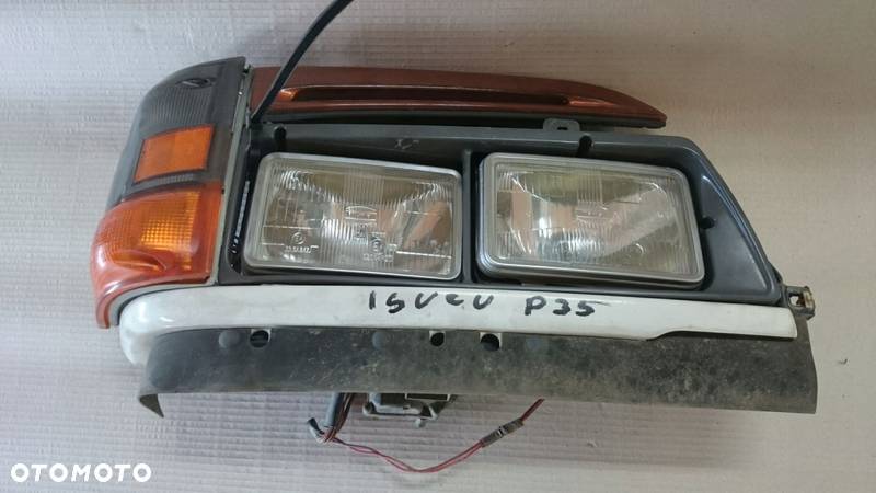 lampa prawy przód przednia prawa Isuzu NPR P35 - 1