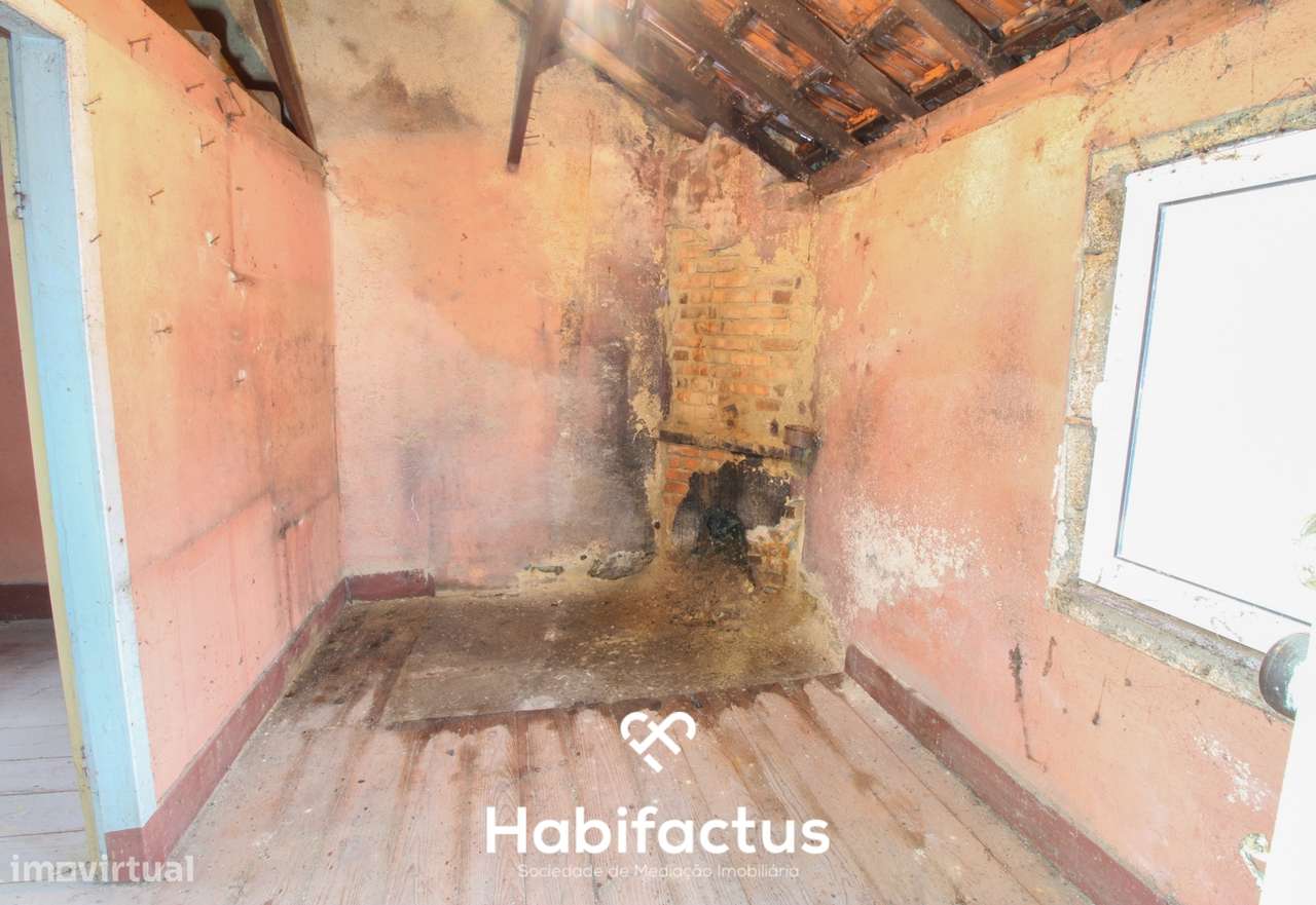 Duas Moradias para Remodelação em Coelhoso, Tondela - Grande imagem: 5/30