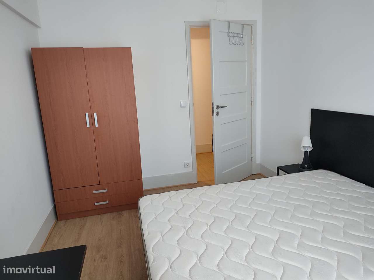 Excelente T7 para venda na Cruz de Celas-32