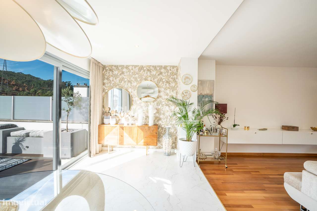 Apartamento T3, com terraço e box 4 carros situado em Campo- Valongo-6