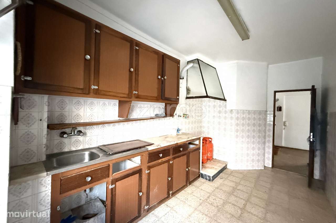 Oportunidade de reforma: apartamento de 1 quarto com terraço privat...-12