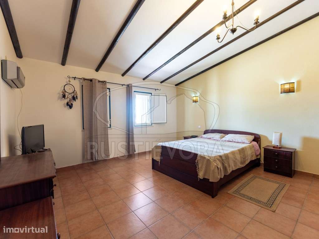 Quinta em Portel - 4,3 Ha de Tradição e Conforto-6