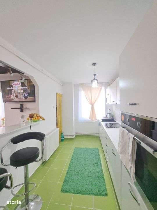 Apartament 3 camere decomandat in Marghita - Imagine principală: 4/13