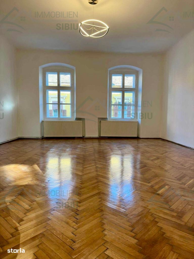 Apartament 2 camere /Etajul 1/renovat/Ultracentral SIBIU