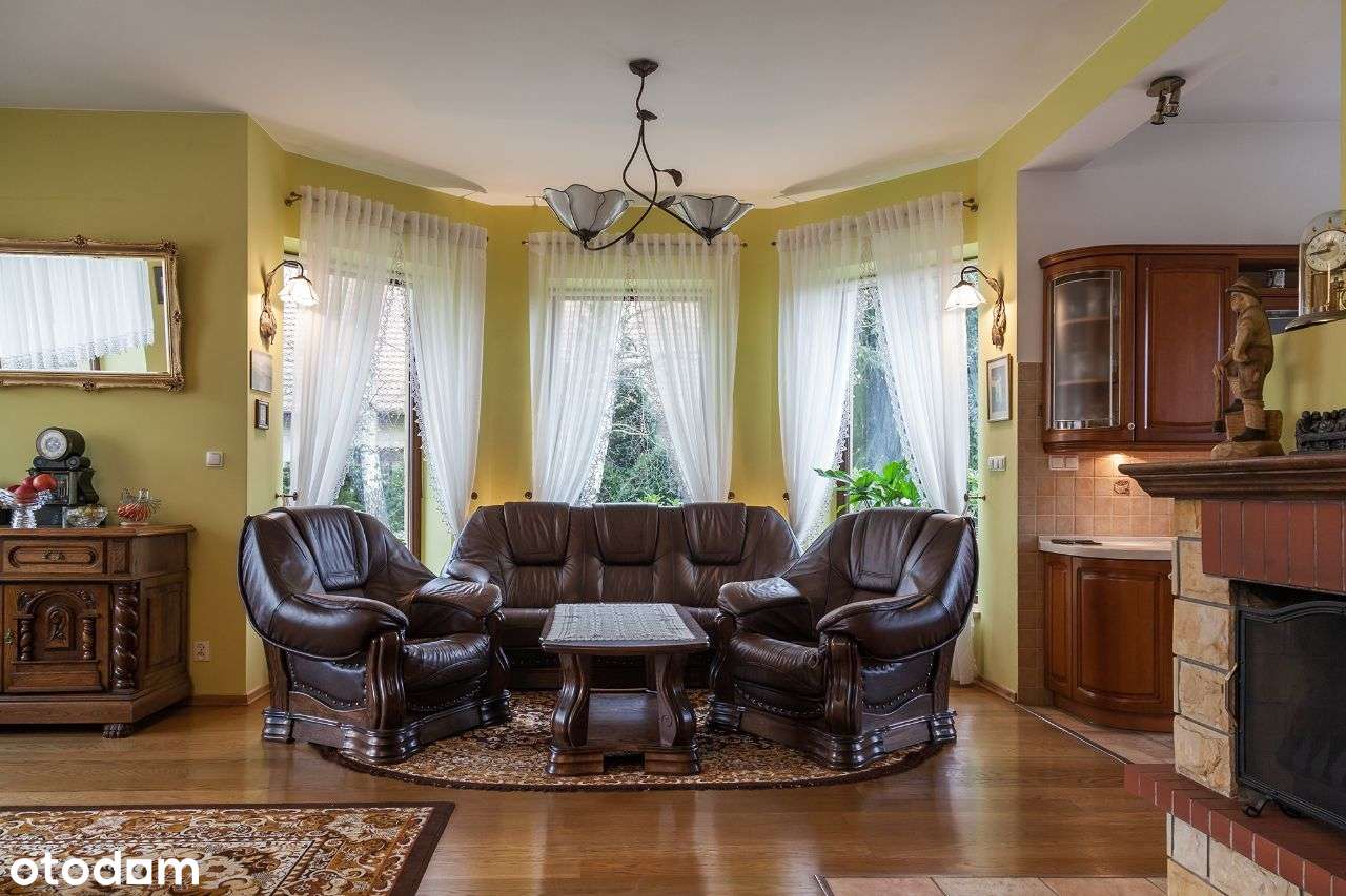 Dom z basenem w otulinie Lasu Łagiewnickiego-12