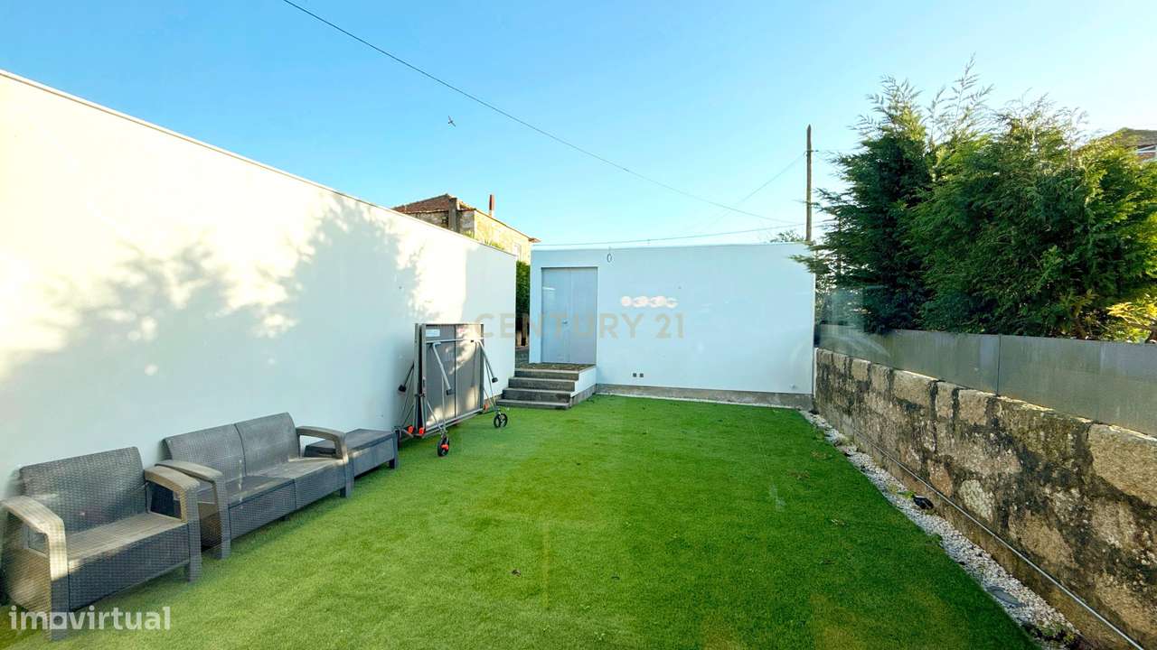 Moradia Térrea de Luxo com Piscina Aquecida e Jacuzzi a 2 km da Praia-9