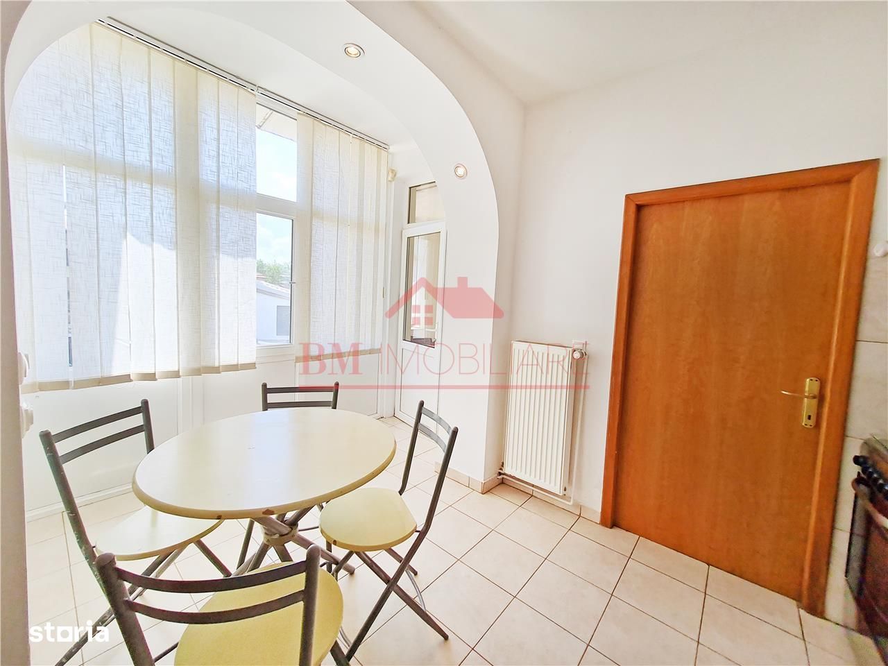 Apartament 2 camere Eroii Revolutiei | centrala | curte