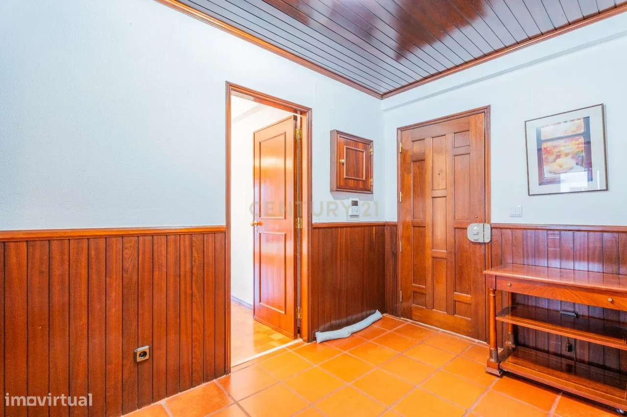 T2 para Arrendamento com Garagem Box – Cascais - Grande imagem: 4/33