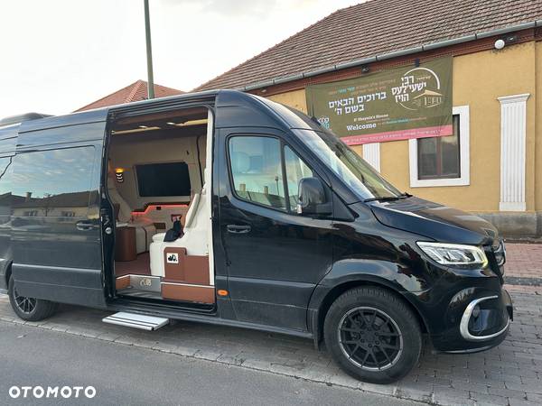 Mercedes-Benz Sprinter - 22