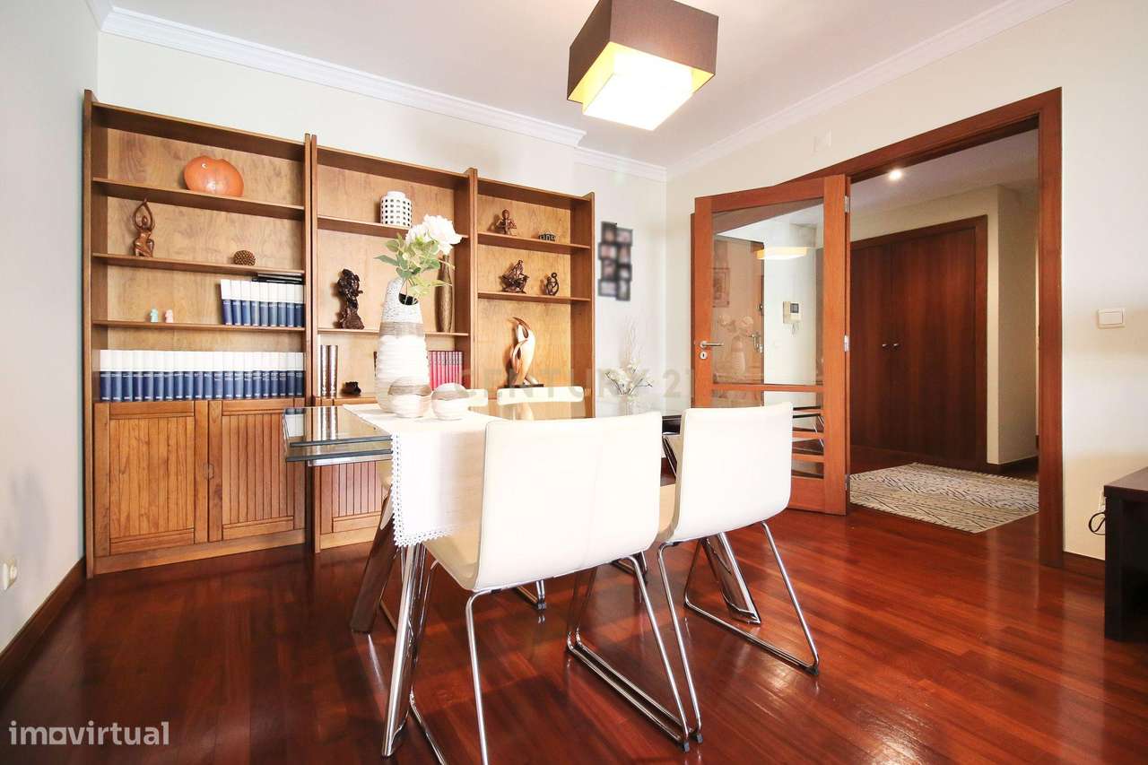 Elegância e Exclusividade no Bairro das Artes T3 Remodelado | Rua Migu-5