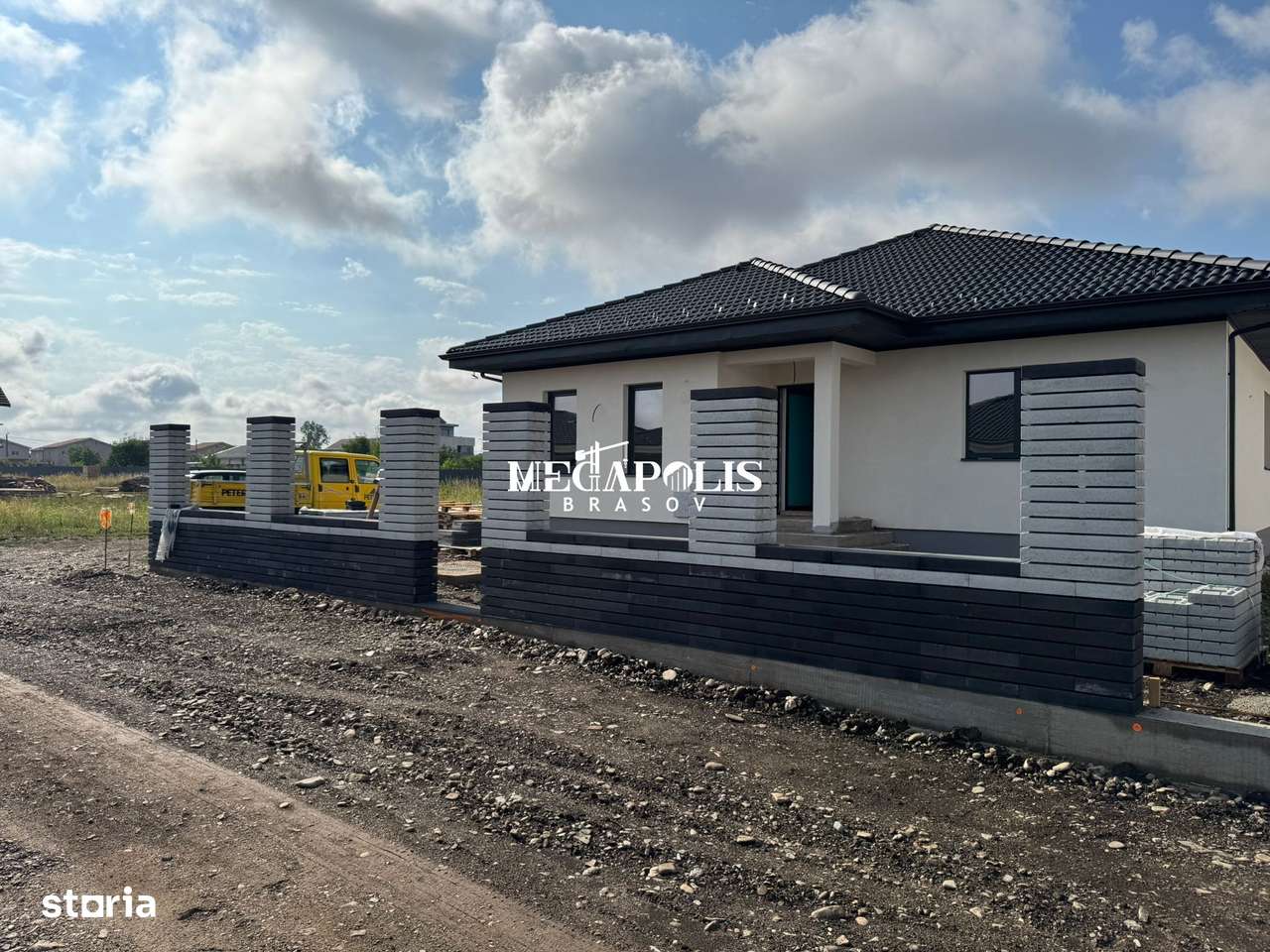 Vanzare Casa pe Parter  4 Camere  Brașov în Cartierul izvor - Imagine principală: 2/15