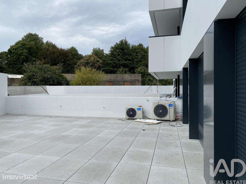 Apartamento T3 em Mafamude e Vilar do Paraíso de 142,00 m2 - Grande imagem: 4/18