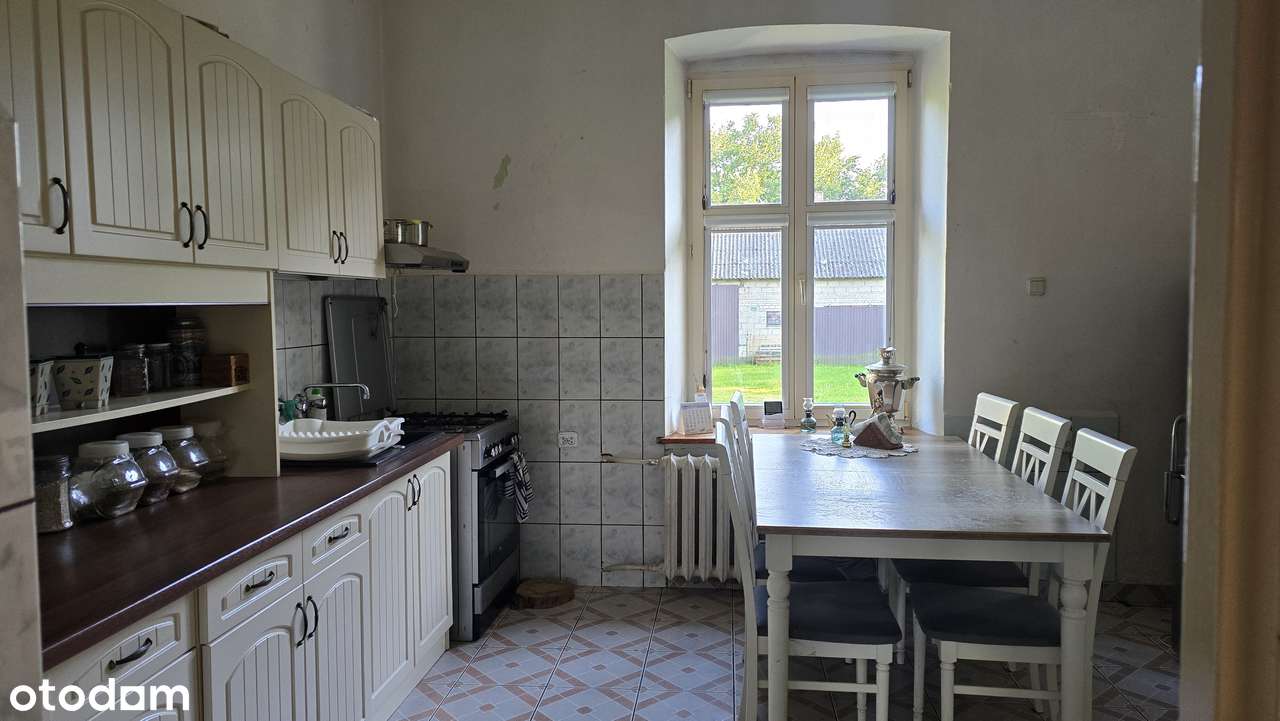 Dom jednorodzinny z budynkiem gospodarczym na dużej działce-9