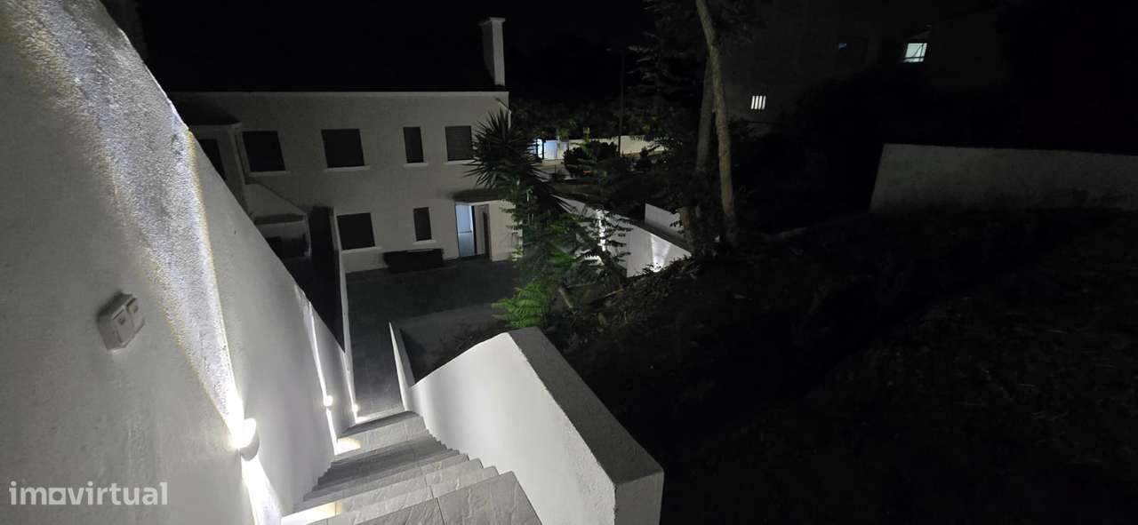 T3 NOVO – Apartamento com Espaço Exterior Único de 500 m² no Seixal-56