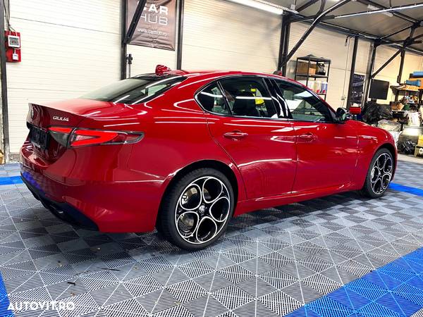 Alfa Romeo Giulia 2.0 Turbo AWD AT8 Veloce - 5