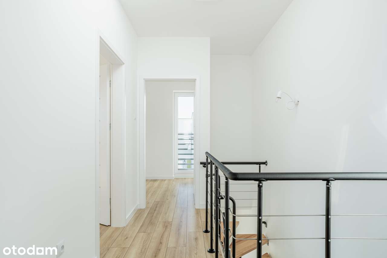 Nowoczesny dom do wejścia- wystarczy wstawić meble!-19