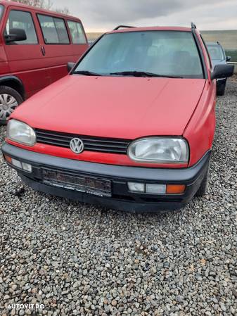 Dezmembrez VW Golf 3 - 1