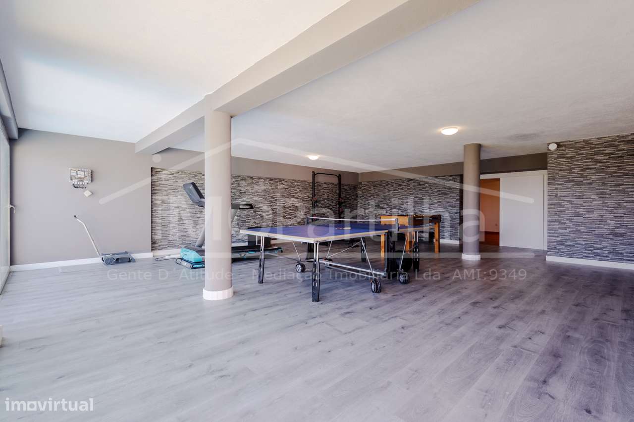 Moradia T5 | 358 m2 | Piscina e Campo de Basquetebol| Rio de Mouro-35