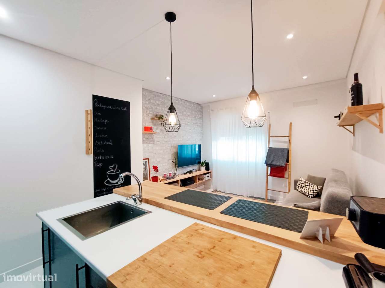 Fantástico apartamento T1+1 totalmente renovado-2