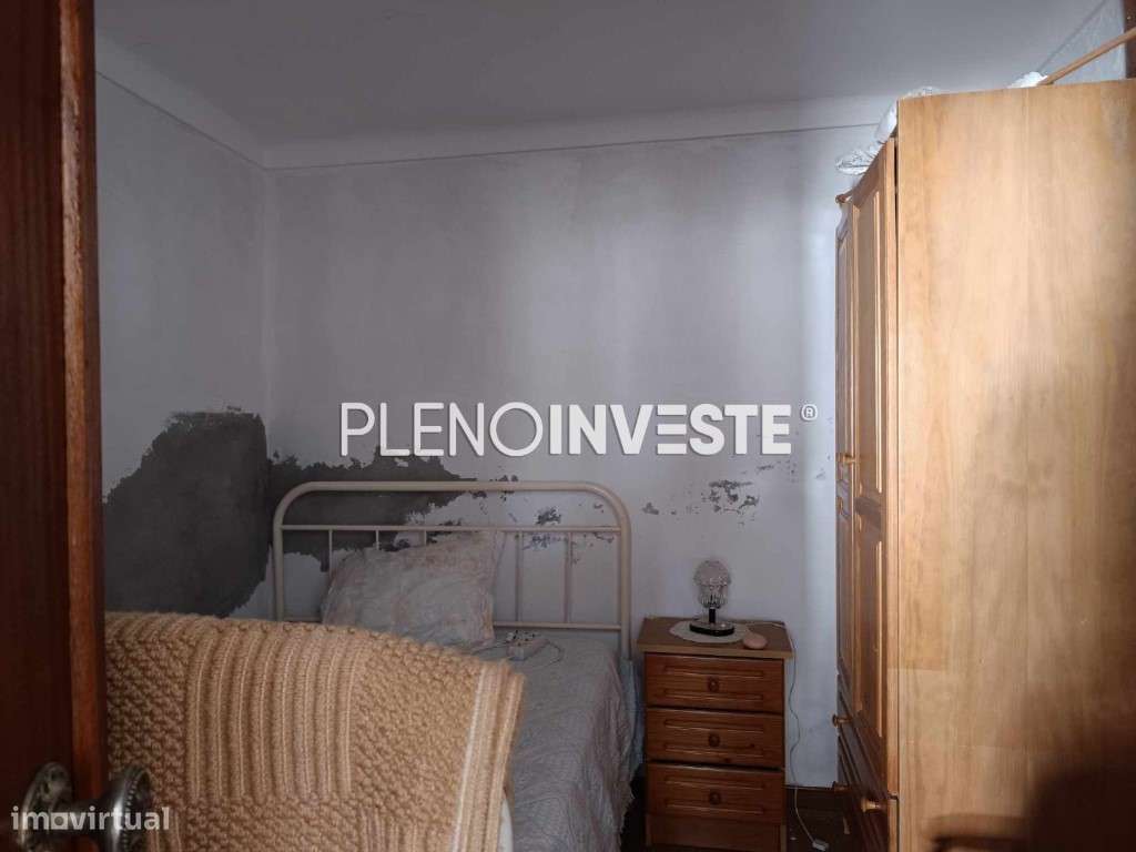 Moradia com garagem e terreno em Vale de Açor-21