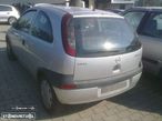 Traseira / Frente /Interior Opel Corsa C - 2