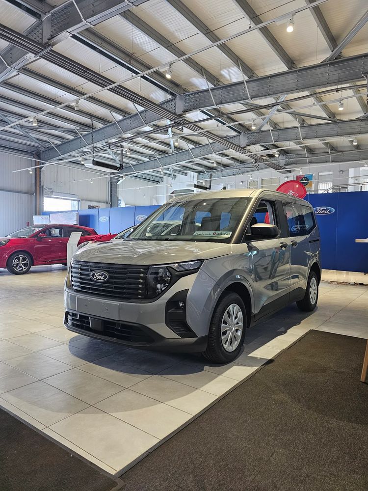 Ford Tourneo Custom ver-standard 2026