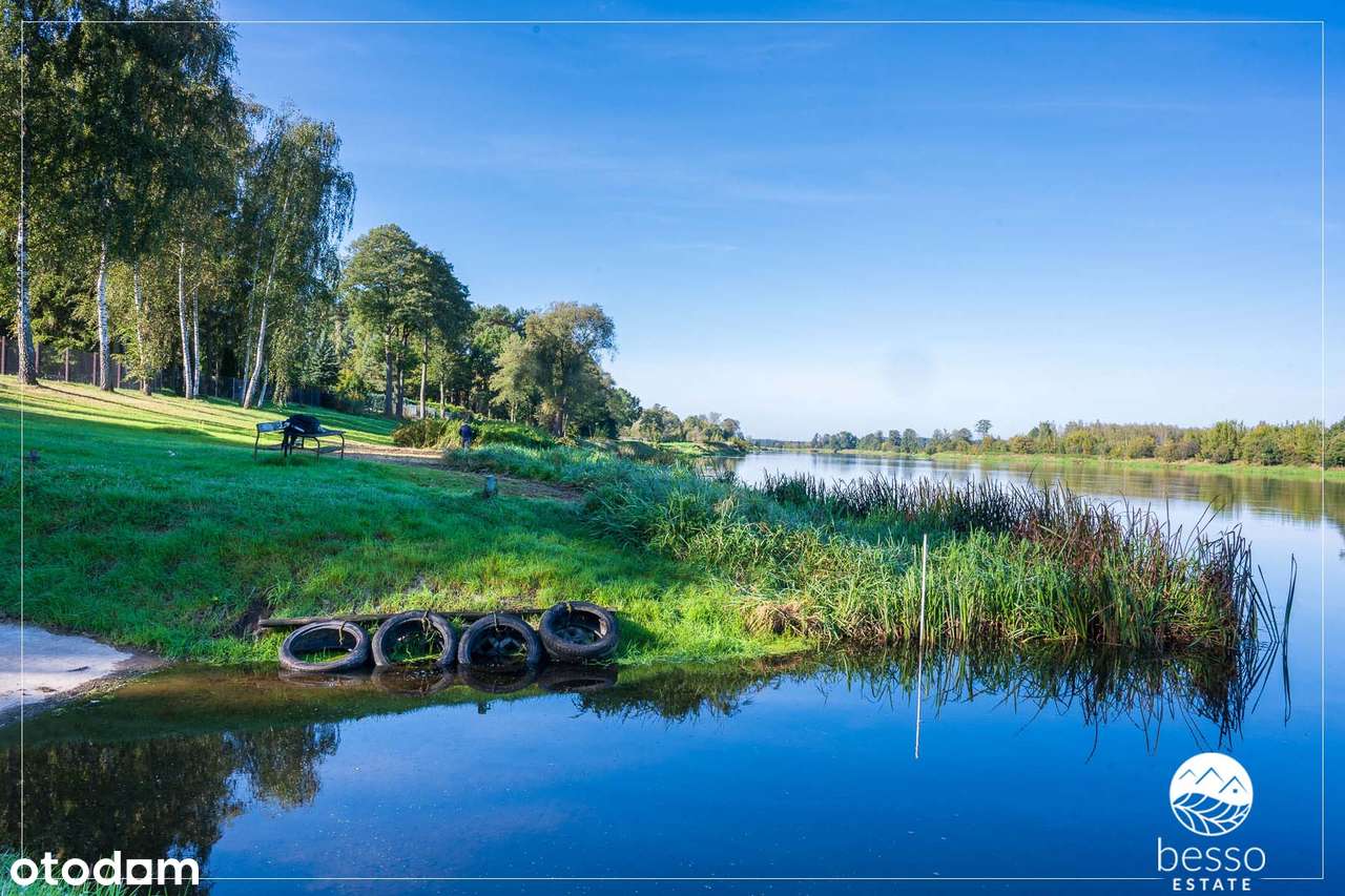 80 KM OD PAŁACU KULTURY. Posesja z bezpośrednim dostępem do rzeki.-16