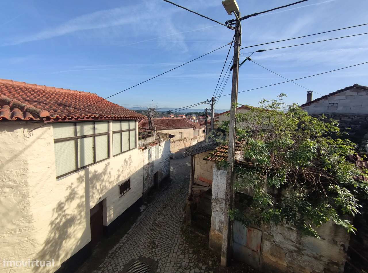 Moradia para recuperar a 5kms da cidade de Chaves-18