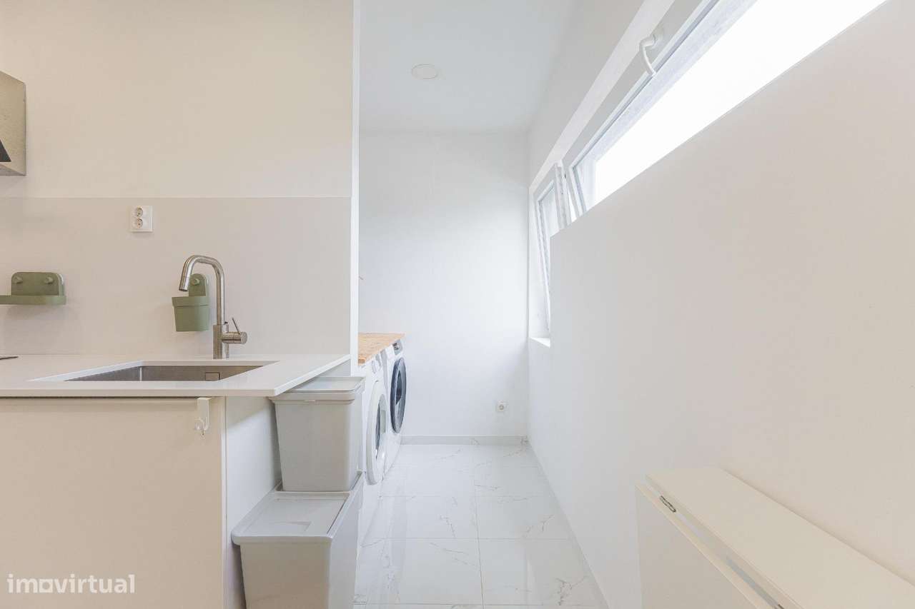 Apartamento T2 Renovado em Cruz de Pau, Matosinhos-10