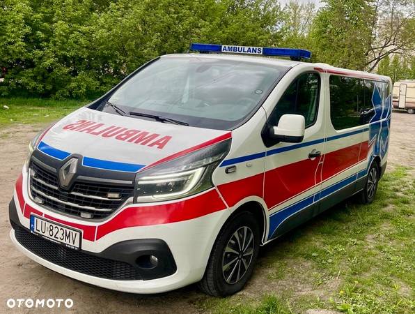 Renault Trafic Ambulans - 1