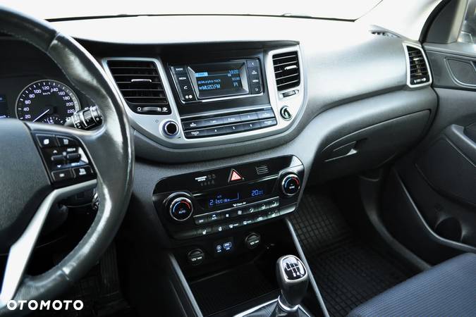 Hyundai Tucson 1.7 CRDI BlueDrive Comfort 2WD - 14