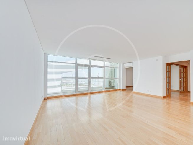 Penthouse na Torre de S. Rafael com terraços e vista soberba-7