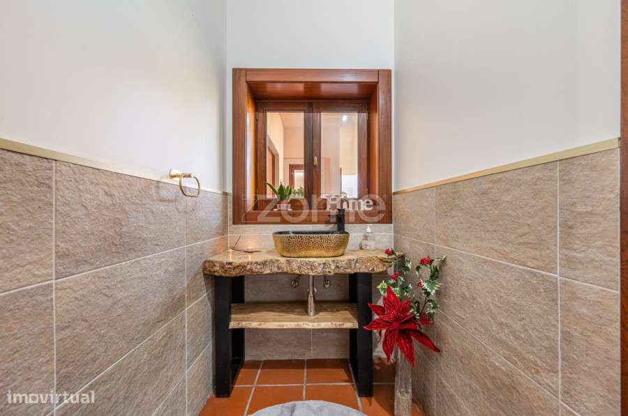 Moradia T3+1 Independente em Loureiro, Oliveira de Azeméis-9