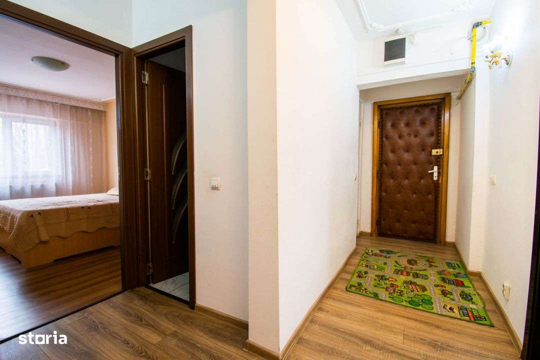Stefanestii de Jos, 3 camere 70 mp,2 bai,centrala proprie,etaj 1/2,Com-18