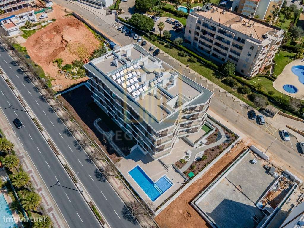 Fantástico T1, Novo, com 2 casas de banho, lugar de estacionamento ... - Grande imagem: 5/38