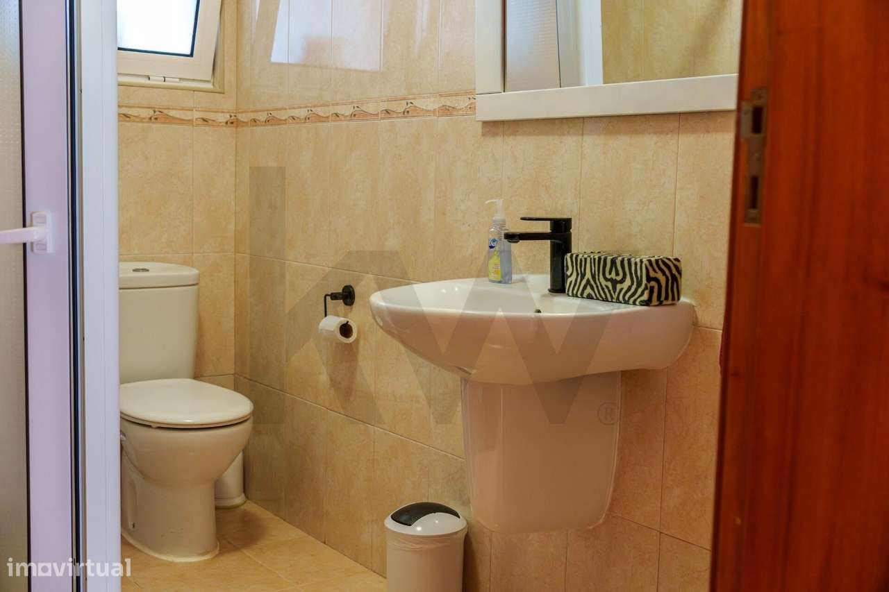 Moradia T2 nos Mosteiros – Conforto, tranquilidade e proximidade do ma-29