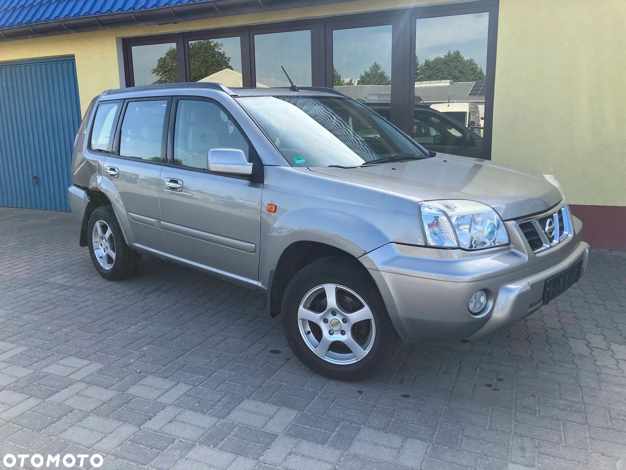 Nissan X-Trail 2.5 Sport - 1