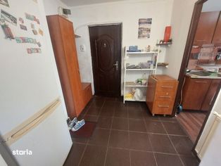 Vand Apartament 2 camere Mioveni Zona Scoala Veche 44.000 Euro