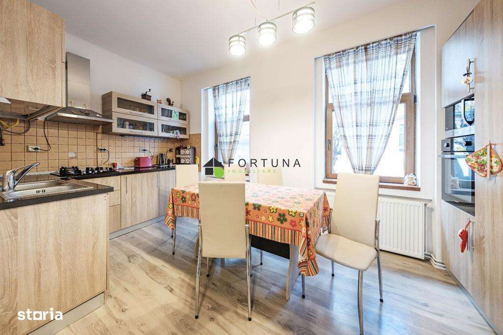 Apartament 3 camere in casa, Centrul Civic-1